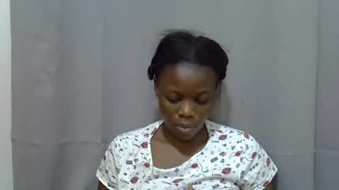 petite_melan online show from September 23, 7:55 am