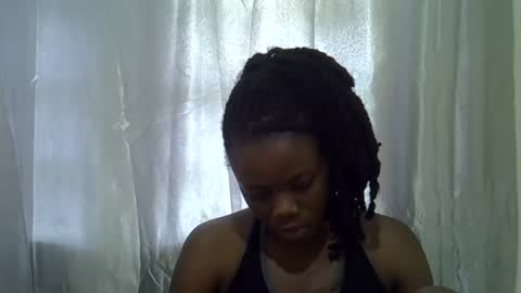 petite_melan online show from November 6, 8:04 am