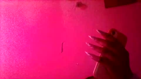 petite_princes online show from June 2, 8:16 am