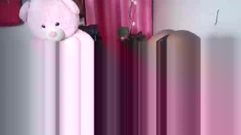 petite_princes online show from June 6, 8:57 pm