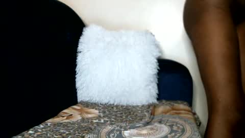 Snapshot of petite_shan chatting on November 2, 11:51 pm petite_shan online show from November 2, 11:51 pm