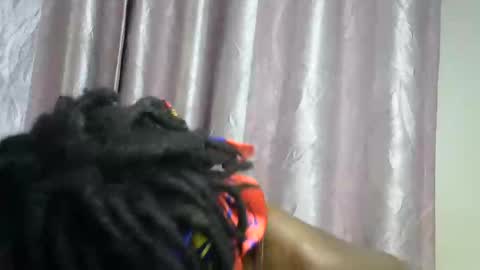 petite_star2 online show from December 14, 8:02 pm