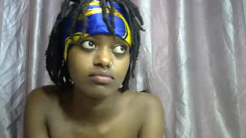 petite_star2 online show from January 9, 9:34 am