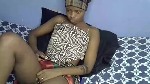 petite_star2 online show from March 12, 6:19 am