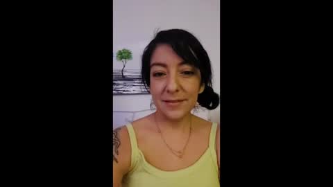 Snapshot of petite_treat_ chatting on December 16, 7:35 am petite treat online show from December 16, 7:35 am