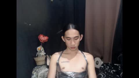 petitebigcock_69 online show from February 3, 2:21 am