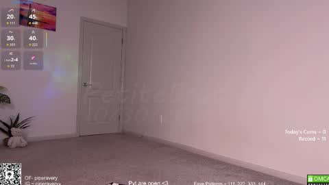 Snapshot of petitebrat chatting on October 30, 7:58 pm PiperAvery online show from October 30, 7:58 pm