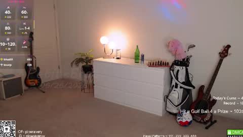Snapshot of petitebrat chatting on June 27, 1:32 am PiperAvery online show from June 27, 1:32 am