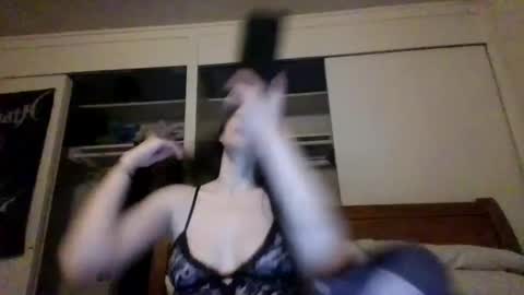 Snapshot of petitedoll30 chatting on February 21, 1:55 am Petitedoll30 online show from February 21, 1:55 am