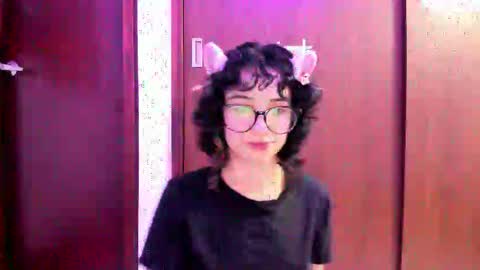 Lunna online show from November 7, 12:32 am