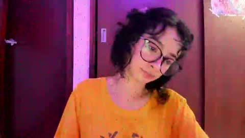 Lunna online show from November 7, 11:38 pm