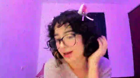 Lunna online show from November 15, 11:21 pm