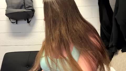 Bella online show from February 15, 9:33 pm