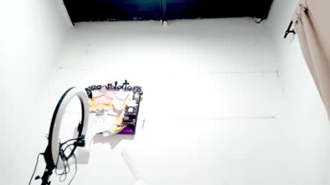 danna online show from October 2, 8:43 am