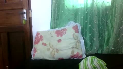 petitesweetchiq online show from September 19, 11:22 am