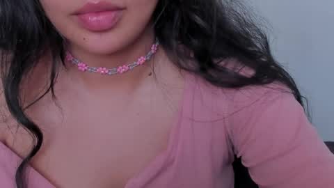 Snapshot of petitgirl_ chatting on May 26, 7:21 pm J A S S online show from May 26, 7:21 pm
