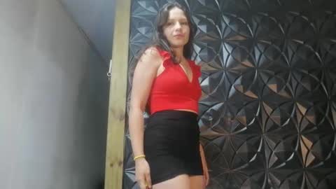 petitpleasure online show from February 2, 2:32 am