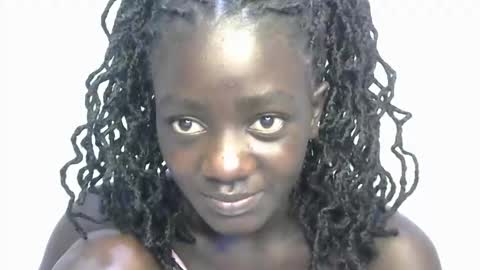 petitte_gyaal online show from October 16, 7:09 am