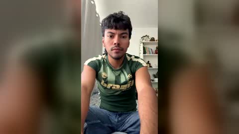 Snapshot of pettercat chatting on June 23, 9:02 pm Pettercat online show from June 23, 9:02 pm