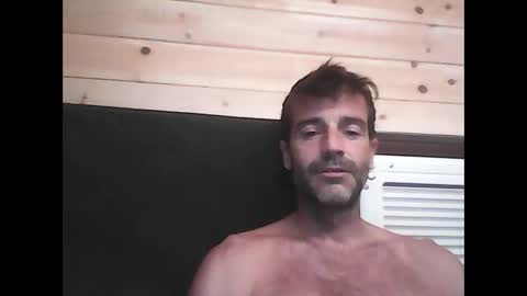 Snapshot of petterr86 chatting on February 8, 1:00 am petterr86 online show from February 8, 1:00 am