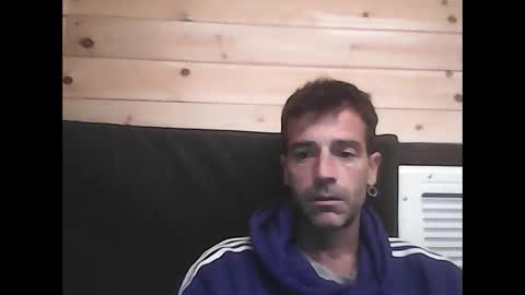 Snapshot of petterr86 chatting on March 9, 1:56 am petterr86 online show from March 9, 1:56 am