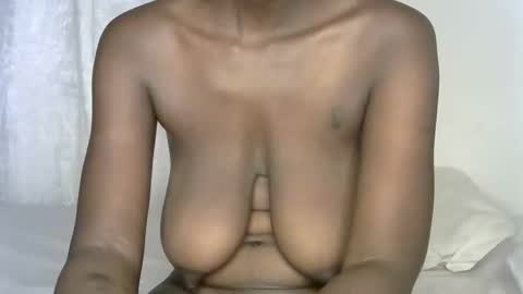 pettite_cora1 online show from November 17, 3:29 pm