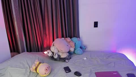 Snapshot of peyton_ws chatting on December 3, 1:57 am Peyton online show from December 3, 1:57 am