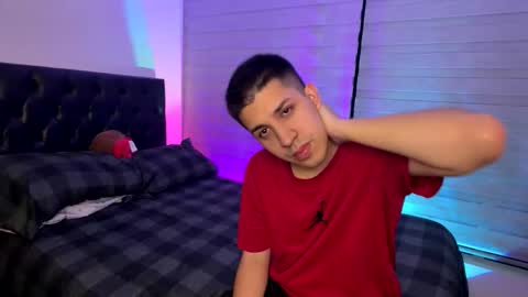 Peyton   online show from April 30, 1:12 am