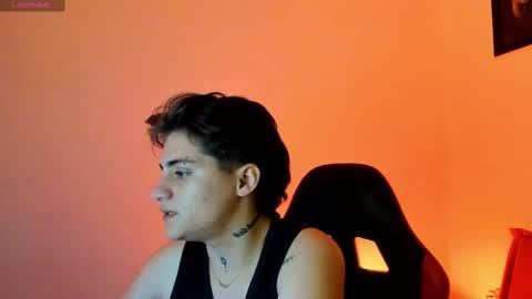 peytonbox online show from September 15, 11:43 am