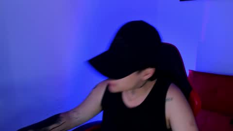 peytonbox online show from December 2, 11:26 am