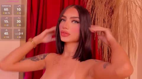 Snapshot of peytonreeds chatting on November 22, 2:21 am Pet Rees online show from November 22, 2:21 am