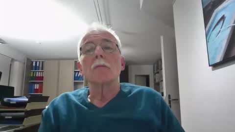 pgroove542707 online show from April 1, 9:56 pm