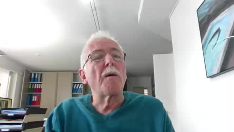 pgroove542707 online show from April 2, 10:46 am