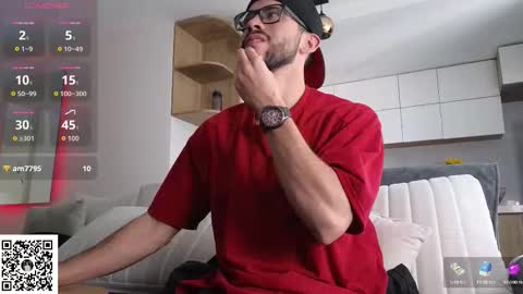 phantom_bigger1 online show from February 24, 7:01 pm