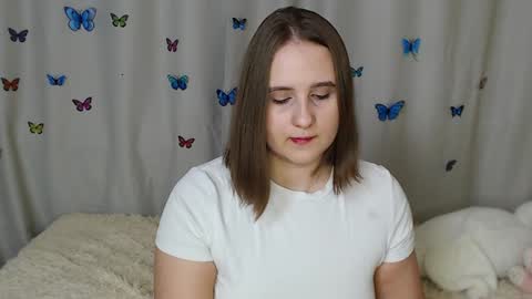 Snapshot of phantommira chatting on February 6, 8:45 pm phantommira online show from February 6, 8:45 pm