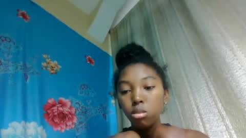 Snapshot of phaosiiia chatting on June 27, 12:22 pm phaosiiia online show from June 27, 12:22 pm
