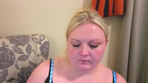 PhatAssBlond online show from April 29, 10:49 pm