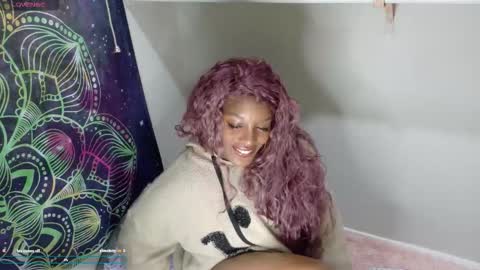 Snapshot of phatjuicypeach chatting on January 18, 9:07 pm Destiny Adams online show from January 18, 9:07 pm