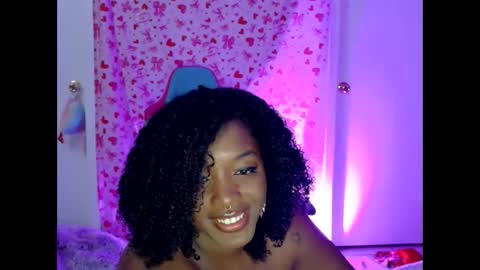 Snapshot of phatjuicypeach chatting on February 14, 8:11 am Destiny Adams online show from February 14, 8:11 am