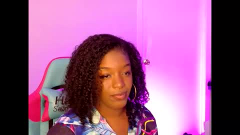 Snapshot of phatjuicypeach chatting on March 6, 12:40 am Destiny Adams online show from March 6, 12:40 am