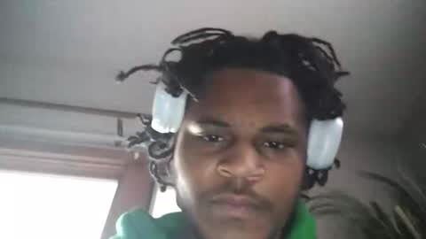 Snapshot of phenomenal_drillla chatting on March 31, 1:22 pm phenomenal_drillla online show from March 31, 1:22 pm