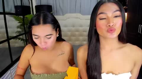 phenomenal_ivy online show from May 15, 8:27 pm