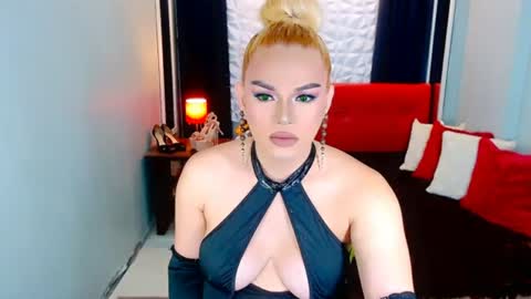 Snapshot of phenominalduodiva chatting on July 31, 9:36 pm cervena online show from July 31, 9:36 pm