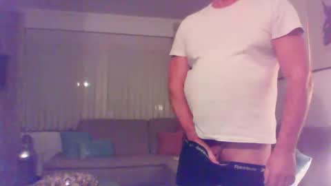 Phil online show from November 4, 7:24 pm