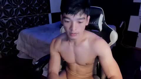 Snapshot of philhotbody chatting on September 20, 8:48 am AJ online show from September 20, 8:48 am