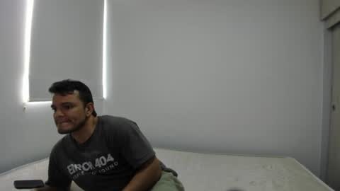 Snapshot of philipe_inzagui chatting on September 28, 7:41 pm Philipe online show from September 28, 7:41 pm