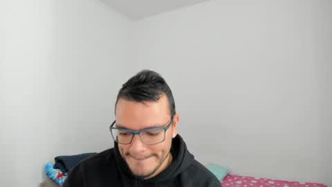 Snapshot of philipe_inzagui chatting on July 29, 7:56 pm Philipe online show from July 29, 7:56 pm