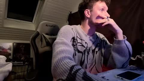 Snapshot of philipp_gtx chatting on February 2, 9:34 pm philipp_gtx online show from February 2, 9:34 pm