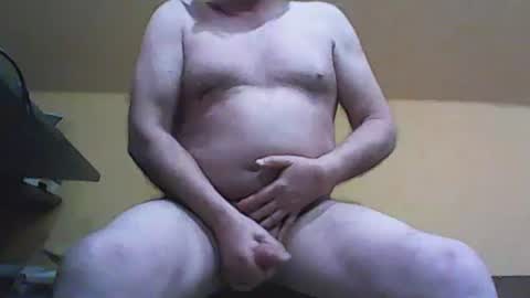 Snapshot of philippe03france chatting on February 27, 3:04 am philippe03france online show from February 27, 3:04 am