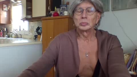 Snapshot of phillipa1023 chatting on January 30, 6:21 pm phillipa online show from January 30, 6:21 pm